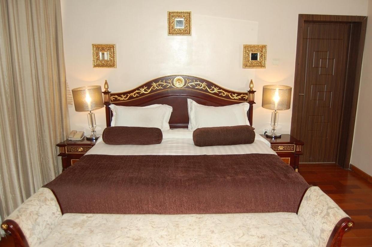 Owu Crown Hotel Ibadan Room photo